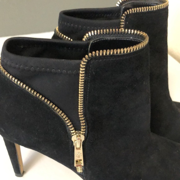 Ann Taylor Booties Size 8 - Picture 3 of 7